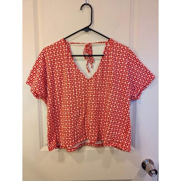 Women's Boden V-Neck Front and Back Geometric Print Top Red White 10 - Picture 1 of 7
